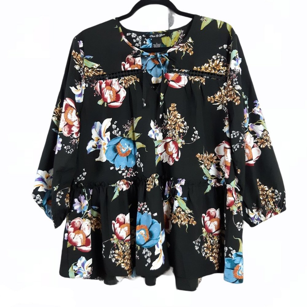 Olivia & Grace Floral Ruffled Top Size Lar…